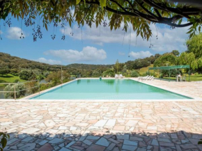 Idyllic Farmhouse in Montemor o Novo with Swimming Pool